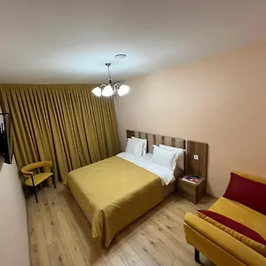 https://central-park-apartments-in.alltbilisihotels.com
